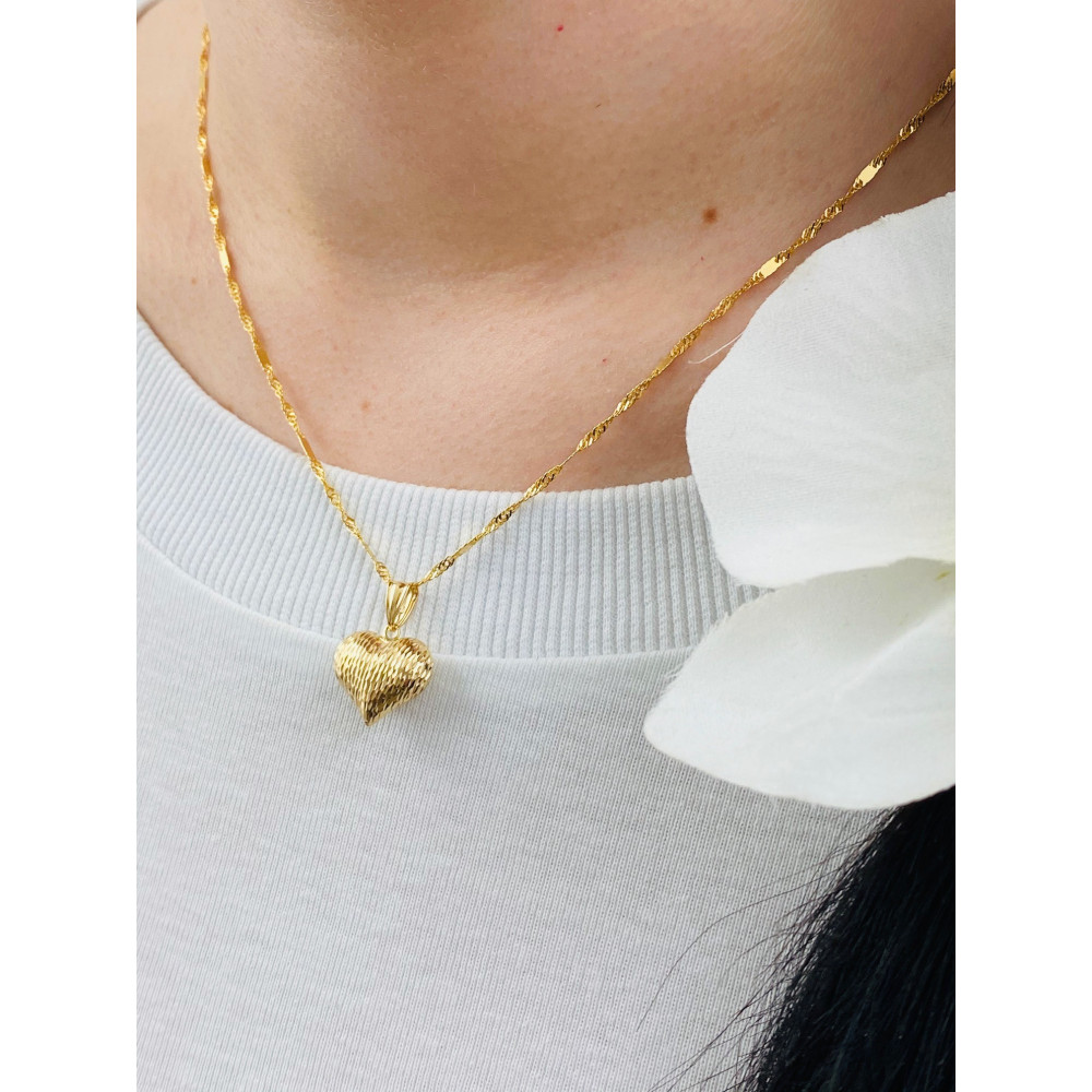 Złoty wisiorek zawieszka serce frezowane figurka