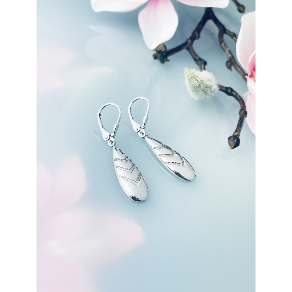 Srebrne kolczyki wiszące krople kropelki z cyrkoniami