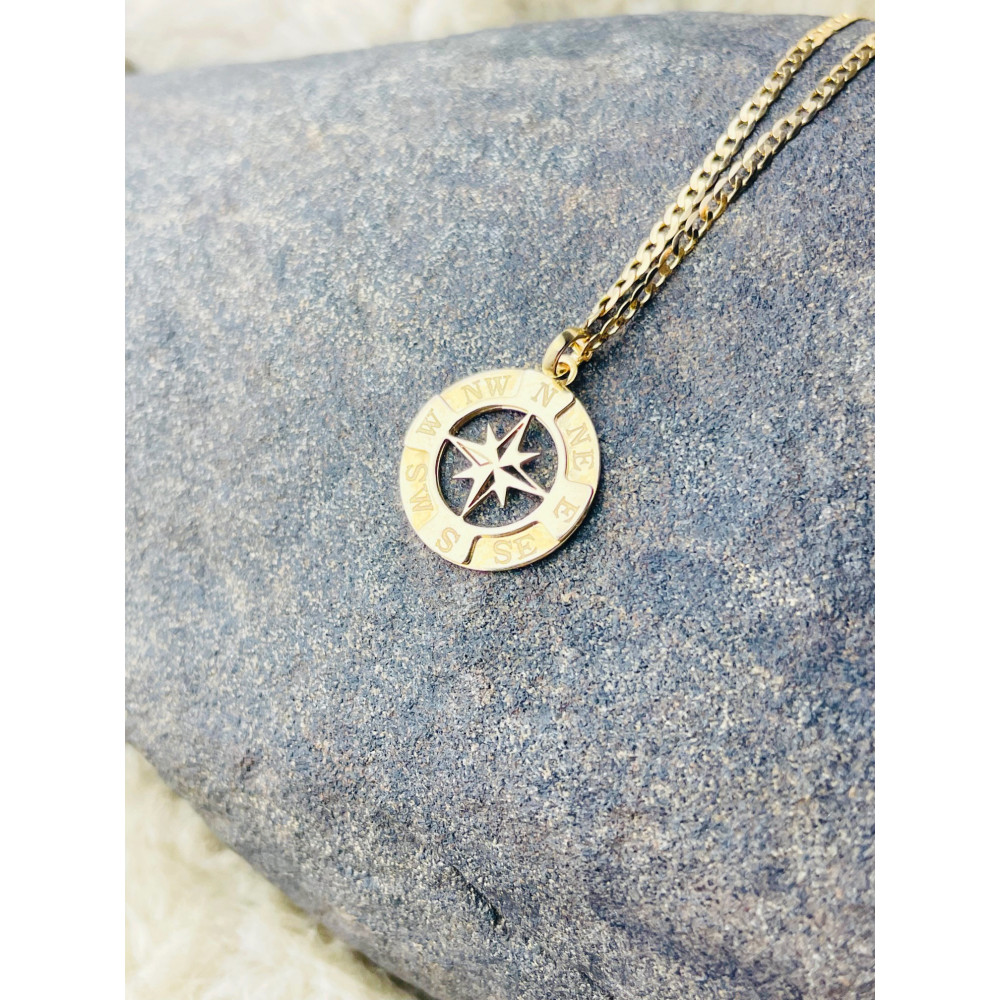 Złoty wisiorek zawieszka róża wiatrów