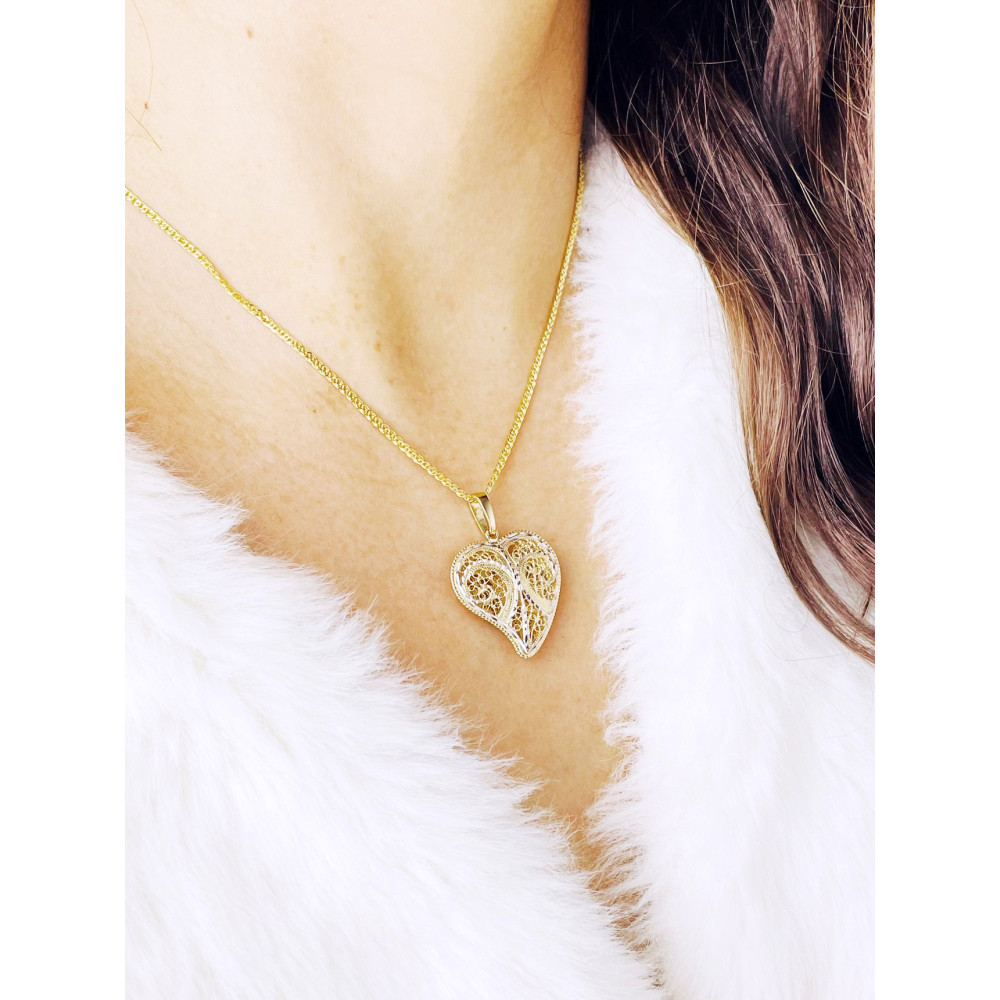 Złoty wisiorek zawieszka serce ażurowe vintage figurka