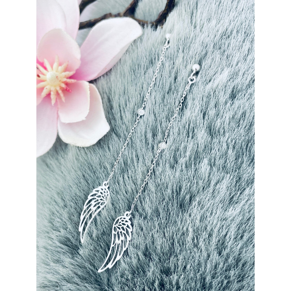 Srebrne kolczyki wiszące skrzydło